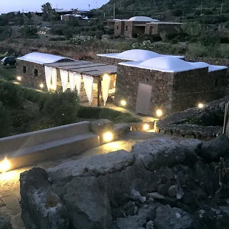 Dammusi Thienzo * Pantelleria